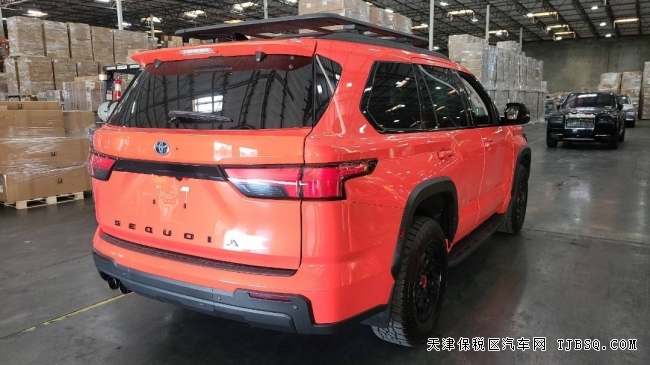 2023豐田紅杉：氣場強大，雙渦輪插電版V6引擎，競爭大眾途銳