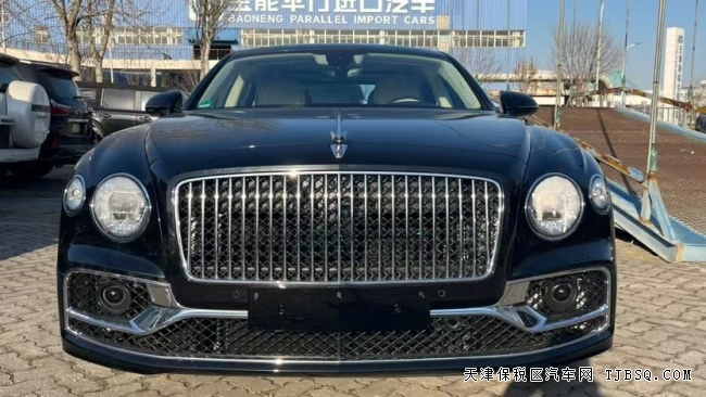 賓利飛馳五座版23款歐版現(xiàn)車價(jià)格  顏色配置齊全