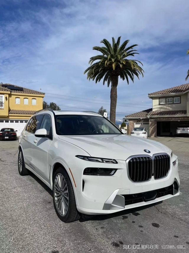 23款寶馬X7 現(xiàn)車(chē)顏色配置齊全 讓價(jià)大促銷(xiāo) 93萬(wàn)起