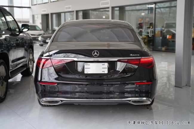 22款奔馳S500天津港口現(xiàn)車鉅惠中 超豪華級(jí)老板座駕