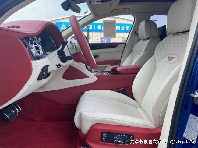 2023款美規(guī)賓利添越降價(jià)優(yōu)惠 立省20萬(wàn)