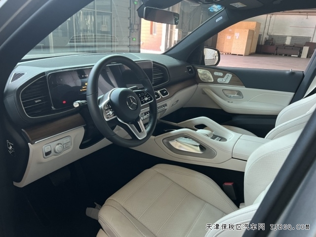 平行進口GLS450對比中規(guī)優(yōu)勢巨大  同款配置省10萬左右 