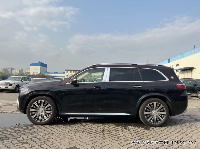 天津港平行進口車 奔馳邁巴赫GLS600 超豪華SUV PK 賓利添越