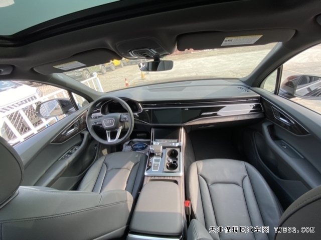 天津港平行進(jìn)口加版奧迪Q7.21款3.0T現(xiàn)車熱賣中曾經(jīng)的百萬(wàn)級(jí)別腰斬一半