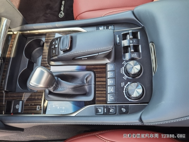 平行進口一代神車雷克薩斯570 大V8自然吸氣最后的輝煌天津港熱賣中