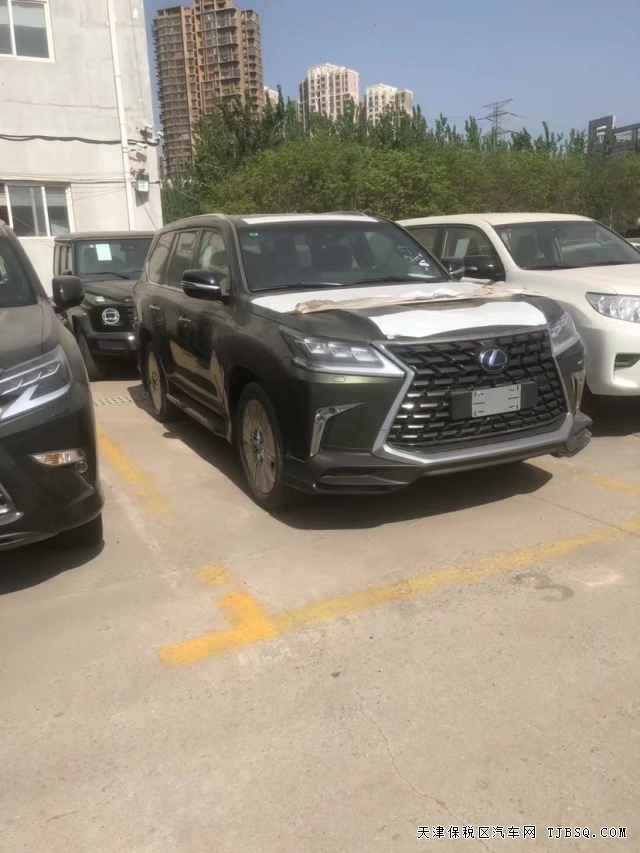 絕版 雷克薩斯 LX570 港口實拍 各種顏色 稀缺車型 188起