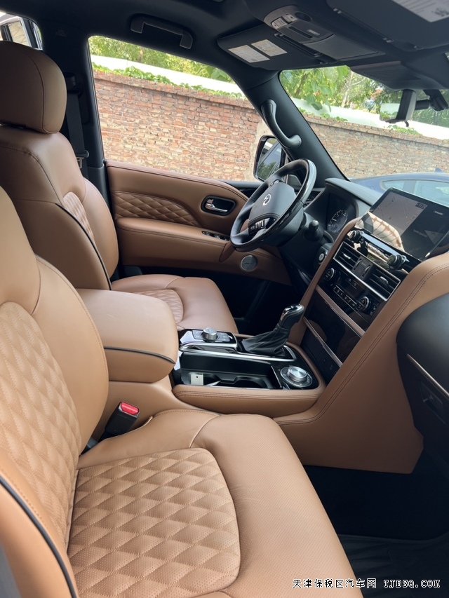 天津港22款英菲尼迪QX80頂配 加版大V8全尺寸UV僅售119