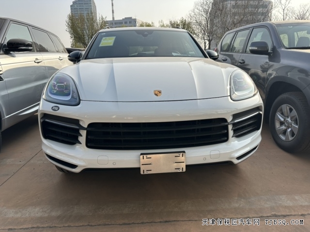 平行進(jìn)口新款保時(shí)捷卡宴國(guó)六現(xiàn)車全國(guó)上牌無(wú)憂極具性價(jià)比天津港降價(jià)促銷85萬(wàn)起