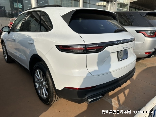 平行進(jìn)口新款保時(shí)捷卡宴國(guó)六現(xiàn)車全國(guó)上牌無(wú)憂極具性價(jià)比天津港降價(jià)促銷85萬(wàn)起
