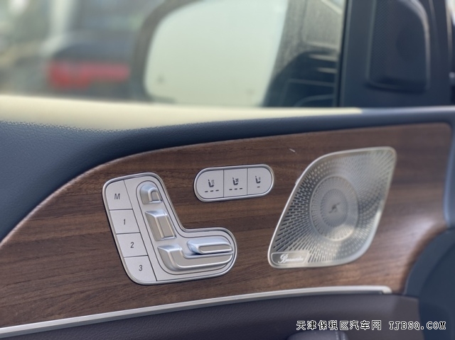 2022新款平行進(jìn)口奔馳GLS580墨版價格最低120萬起 可售全國