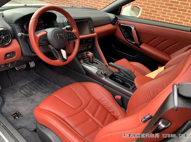 平行進口23款加版日產(chǎn)GTR3.8T超級跑車天津港國六現(xiàn)車