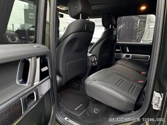 平行進(jìn)口柴油版23款奔馳G400d原車原碼國六天津港現(xiàn)車