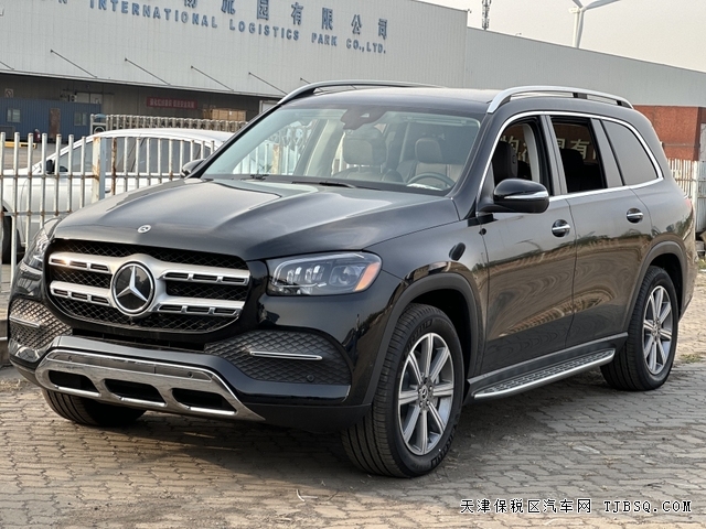 天津港23款美規(guī)奔馳GLS450平行進口版國六現(xiàn)車全國上牌銷售冠軍車型