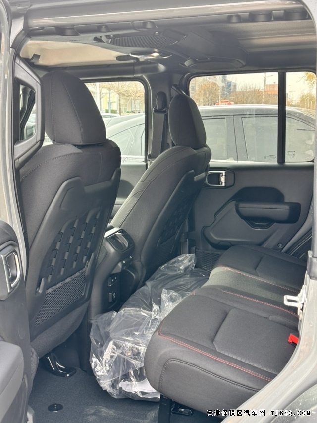 23款JEEP牧馬人2.0T 現(xiàn)車配置顏色全 天津港42.5萬起售