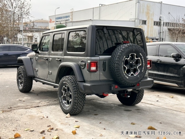 23款JEEP牧馬人2.0T 現(xiàn)車配置顏色全 天津港42.5萬起售