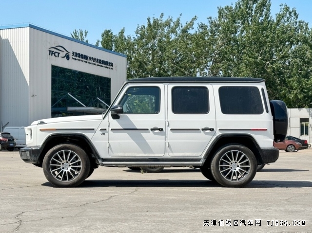 22款奔馳G550平行進口國六硬派越野可分期 現(xiàn)車手續(xù)齊當(dāng)天票