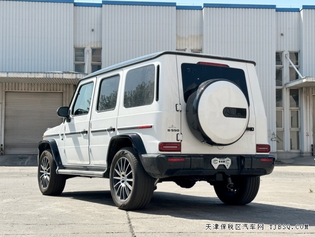 22款奔馳G550平行進口國六硬派越野可分期 現(xiàn)車手續(xù)齊當(dāng)天票