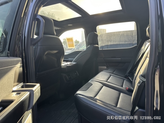 平行進(jìn)口新款福特猛禽Raptor國六港口皮卡市場競爭激勵現(xiàn)車持續(xù)熱銷