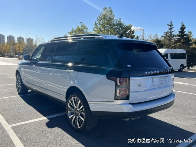 全球限量版路虎攬勝皇家一號車長5.98米最豪華最舒適港口最后一臺現(xiàn)車