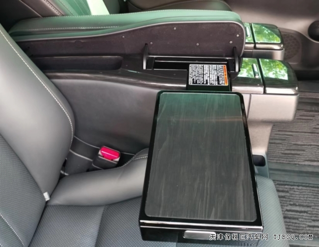 平行進口最豪華MPV代表雷克薩斯LM350 七座行情配置國六現(xiàn)車