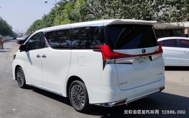 平行進口最豪華MPV代表雷克薩斯LM350 七座行情配置國六現(xiàn)車