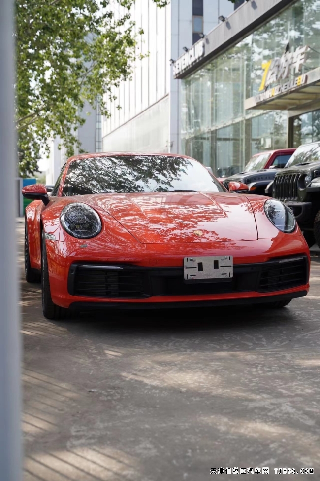 22款911 Carrera 4S，熔巖橙/波爾多紅 現(xiàn)車全國(guó)上牌 可分期