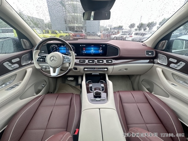 最頂級(jí)的商務(wù)SUV23款邁巴赫GLS600四座版港口特價(jià)僅售240多萬