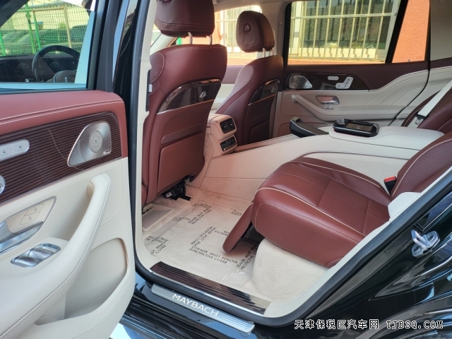 最頂級(jí)的商務(wù)SUV23款邁巴赫GLS600四座版港口特價(jià)僅售240多萬