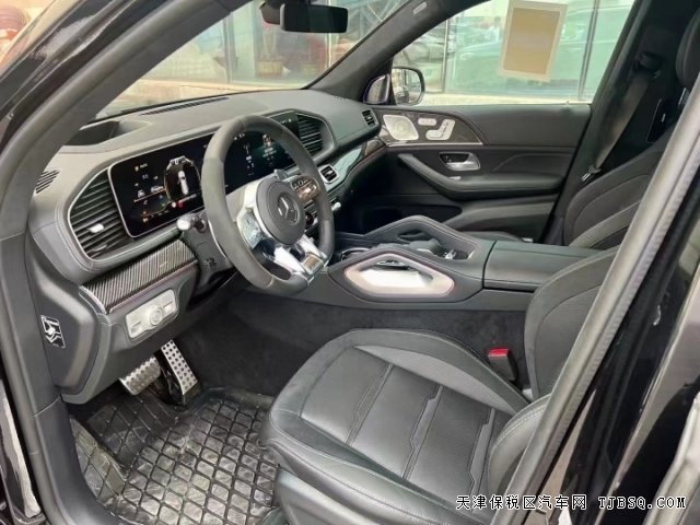 奔馳V8家族性能版SUV奔馳GLS63西裝暴徒港口現(xiàn)車最新行情208萬起