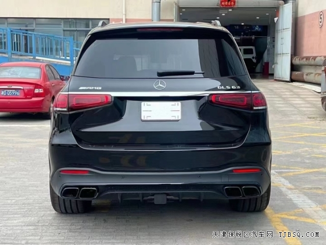 奔馳V8家族性能版SUV奔馳GLS63西裝暴徒港口現(xiàn)車最新行情208萬起