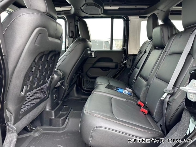 JEEP牧馬人392 高配參數(shù)報(bào)價(jià) 港口暴跌30萬 獨(dú)家車型