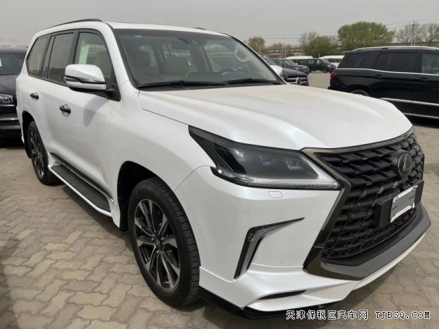 1740f099bb70c52367d9ad6503ece080 成功人士專屬座駕大排量5.7L雷克薩斯LX570即將退市港口最后一批現(xiàn)車最新價格206萬起