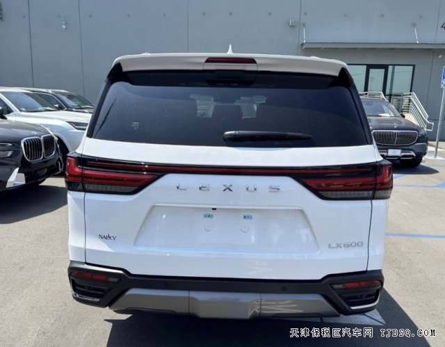 日系硬派越野車SUV的天花板23款雷克薩斯LX600港口直降三十萬現(xiàn)車隨時(shí)提