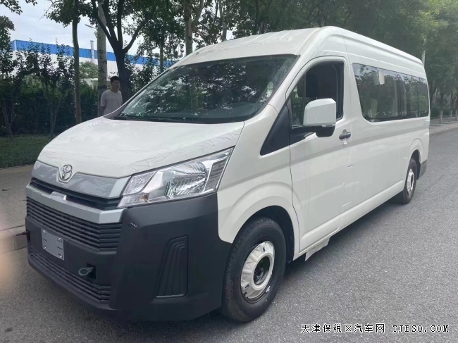 平行進口中東版豐田海獅3.5L大空間商務(wù)車港口現(xiàn)車售價跌幅慘淡