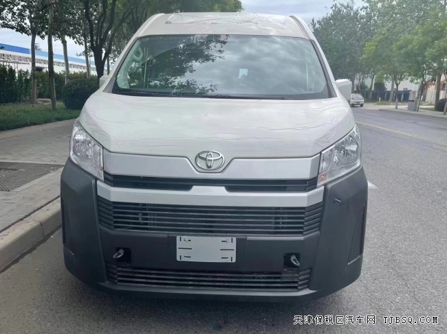 平行進口中東版豐田海獅3.5L大空間商務(wù)車港口現(xiàn)車售價跌幅慘淡