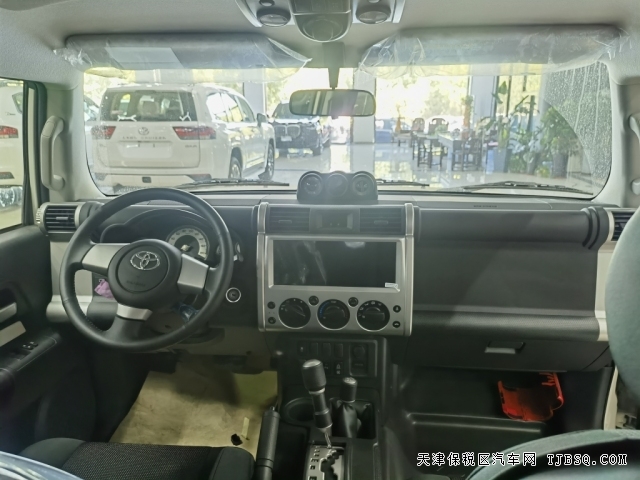沙漠小王子最新款FJ酷路澤4.0港口庫存兩年終于等到國六報關(guān)最新售價55萬