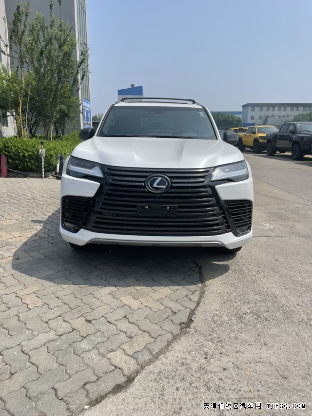 價格一降再降的23款雷克薩斯LX600港口售價跌到冰點抄底的好時候