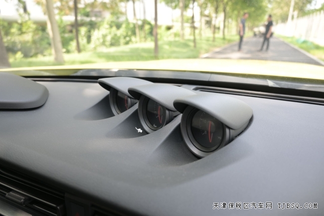 日產(chǎn)400Z平行進(jìn)口特有小跑車最新報價