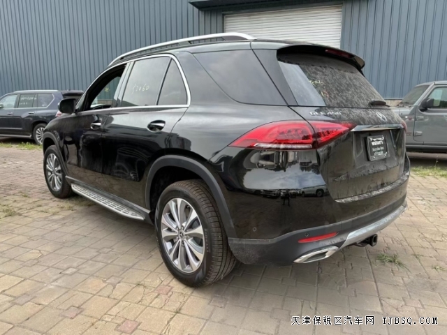 23款美規(guī)版豪華SUV奔馳GLE450港口現(xiàn)車最新行情80萬起