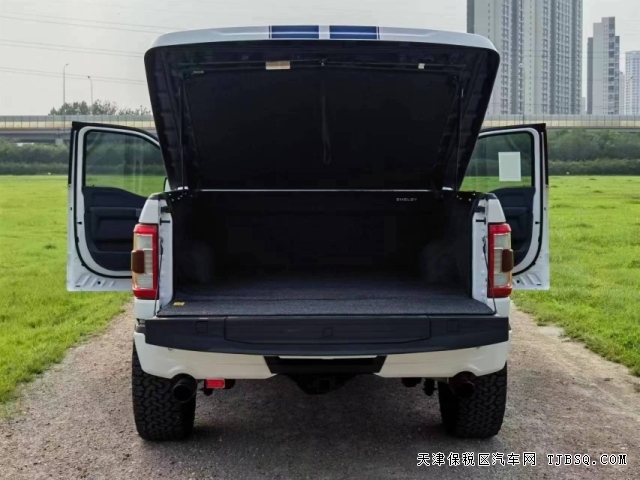 福特謝爾比超級蛇又一款高性能皮卡通關國六環(huán)?，F車隨時提