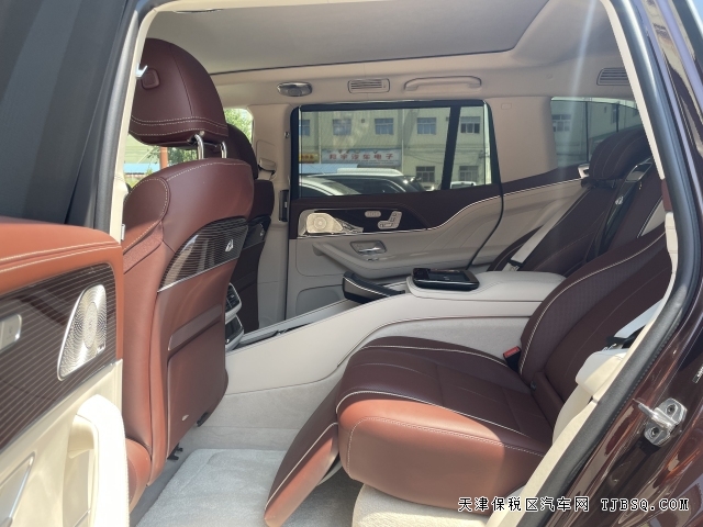 最奢華的SUV23款奔馳邁巴赫GLS600商務氣息濃厚港口直降80萬
