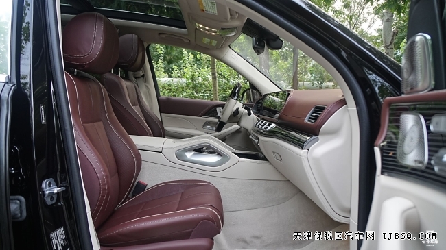 奔馳邁巴赫GLS600現(xiàn)車 無(wú)與倫比的奢華 高端豪華商務(wù)座駕 