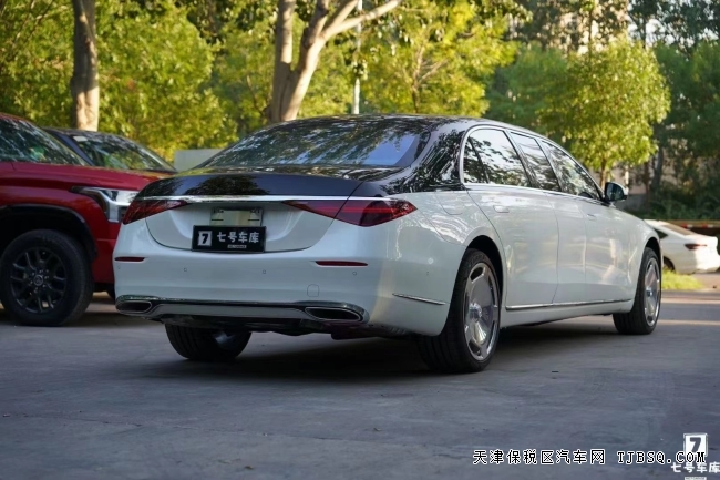 奔馳S580加長改裝普爾曼5.98米現(xiàn)車出售  
