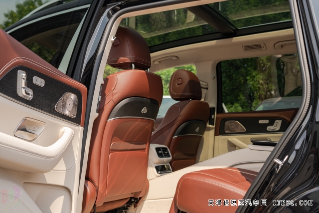 奔馳頂級(jí)SUV23款邁巴赫GLS600原裝進(jìn)口港口銷(xiāo)量慘淡最新行情230萬(wàn)