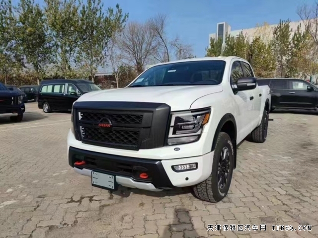 22款美規(guī)日產(chǎn)泰坦皮卡5.6L大V8超高性價(jià)比港口甩賣中