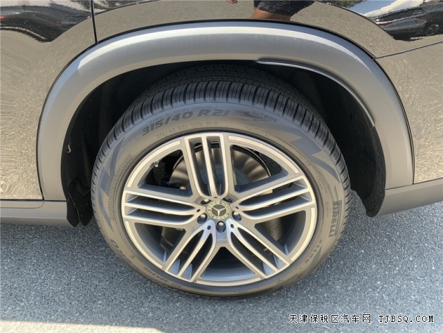 24款奔馳GLS450正式亮相  現(xiàn)車大改款啦