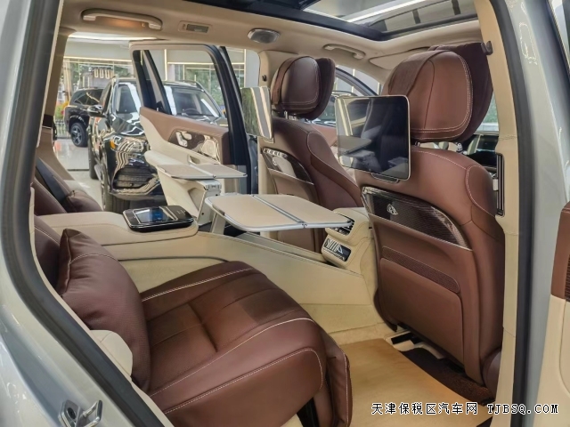 23款奔馳邁巴赫GLS600 價(jià)錢228萬現(xiàn)車支持分期