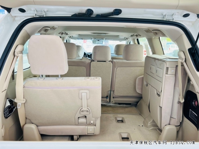 一代經(jīng)典大V8豐田酷路澤5700港口最后一批國六現(xiàn)車可分期購車