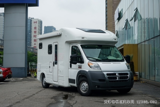 C型房車加版道奇公羊攀巖者R700（縱床）開啟你的自由生活