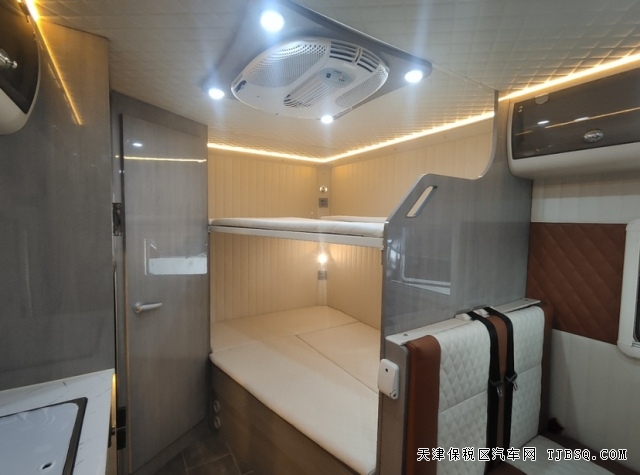 C型房車加版道奇公羊攀巖者R700（縱床）開啟你的自由生活